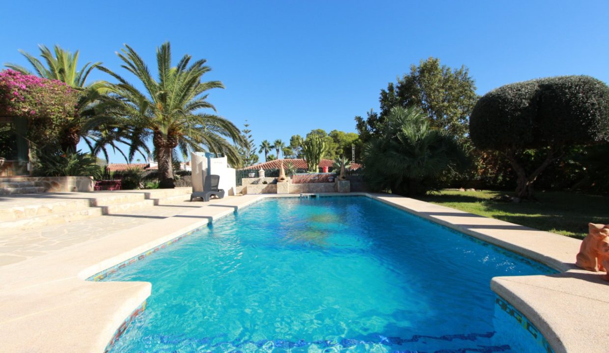 BIGHAUSEFORSALEINCALPE40