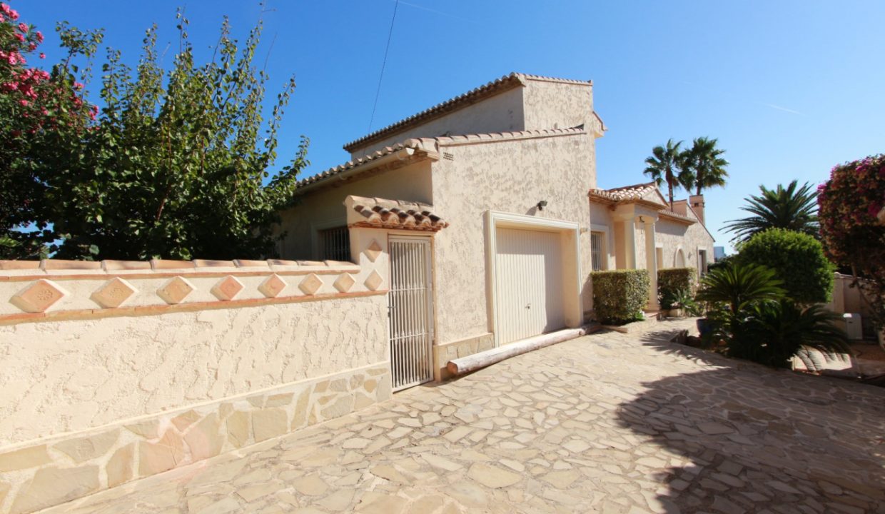BIGHAUSEFORSALEINCALPE44