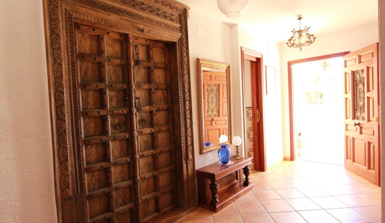BIGHAUSEFORSALEINCALPE47