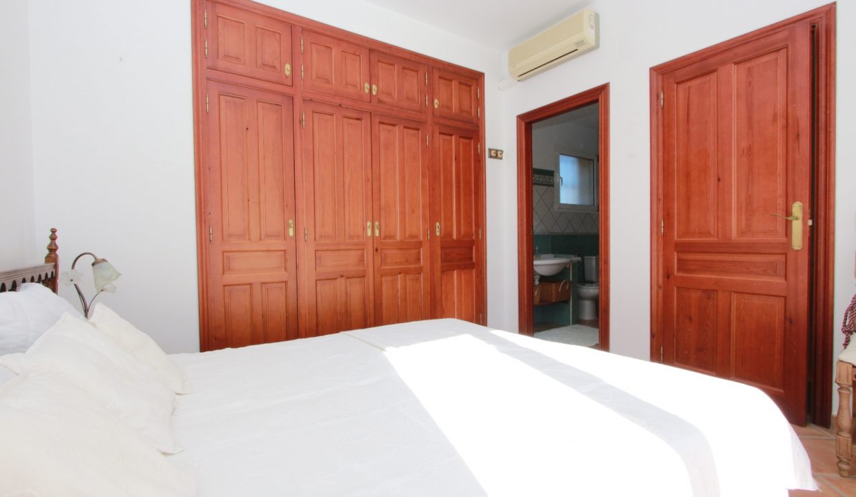BIGHAUSEFORSALEINCALPE61