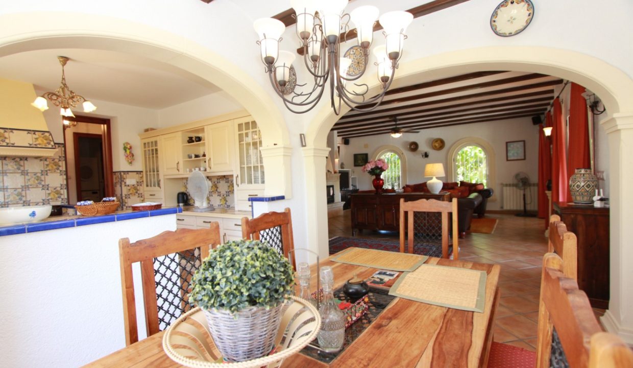 BIGHAUSEFORSALEINCALPE76