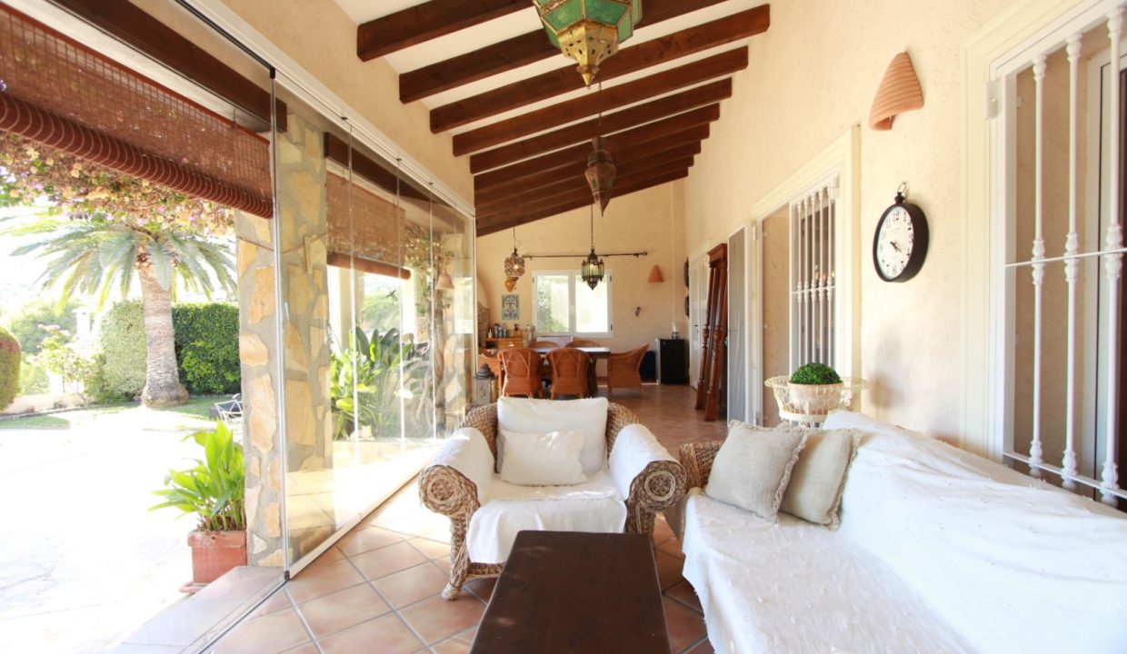 BIGHAUSEFORSALEINCALPE81