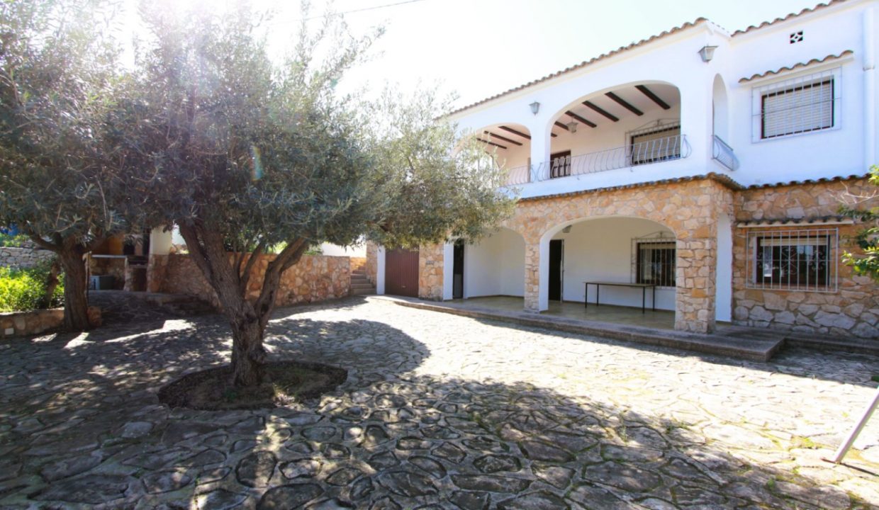outdoorsvillaforsale1