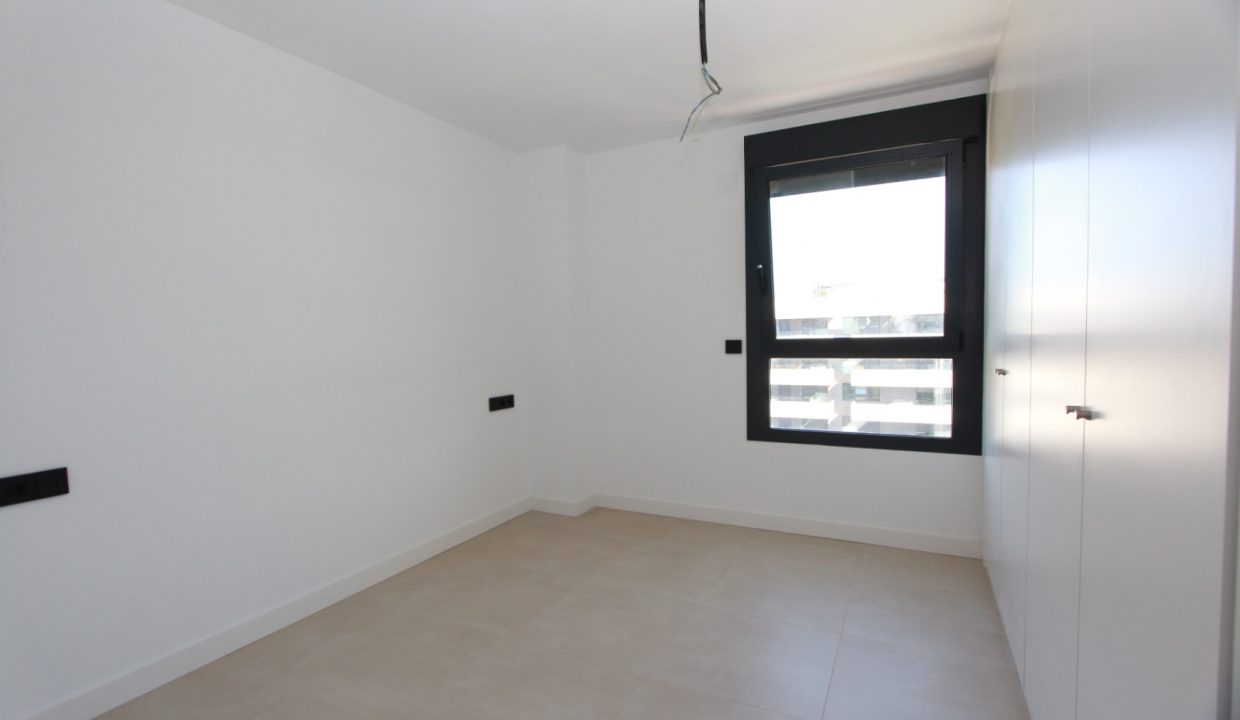 penthouseforsaleincalpewalkingtothebeach10