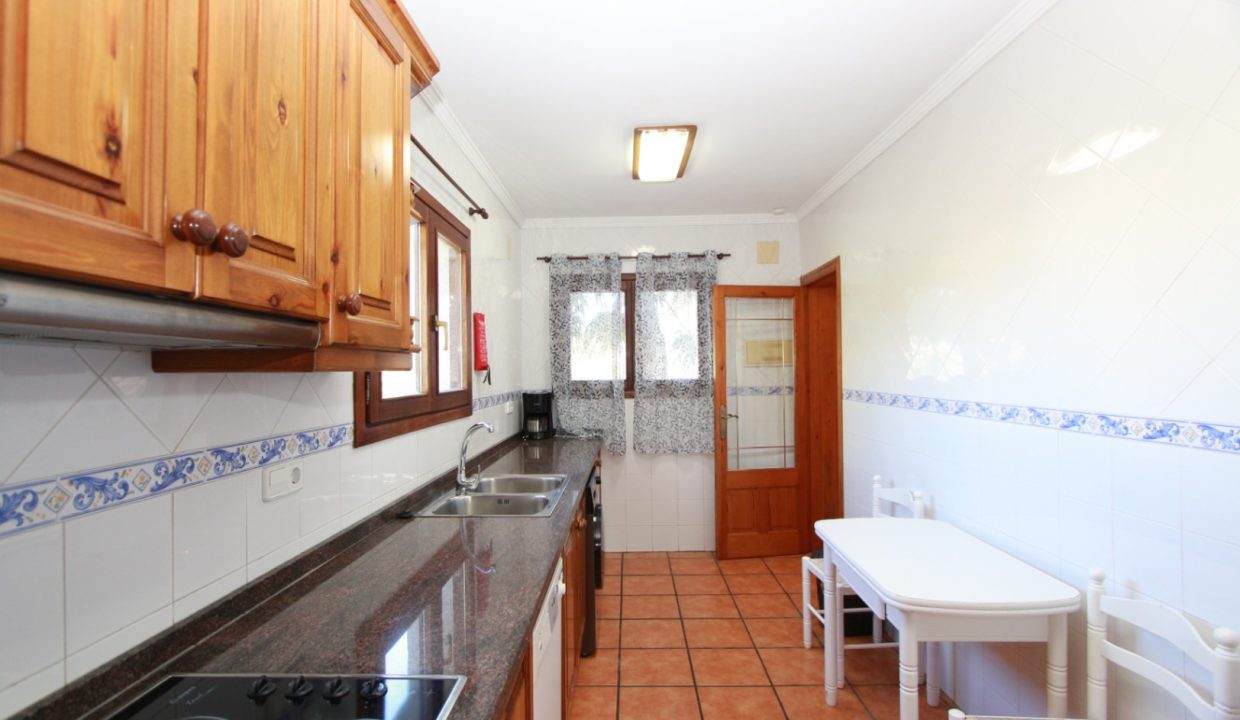 seaviewsvillaforsaleinbenissacoastline11